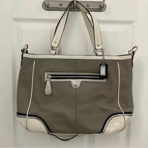 Authentic Coach Large Tote/Shoulder Bag, Real Leather